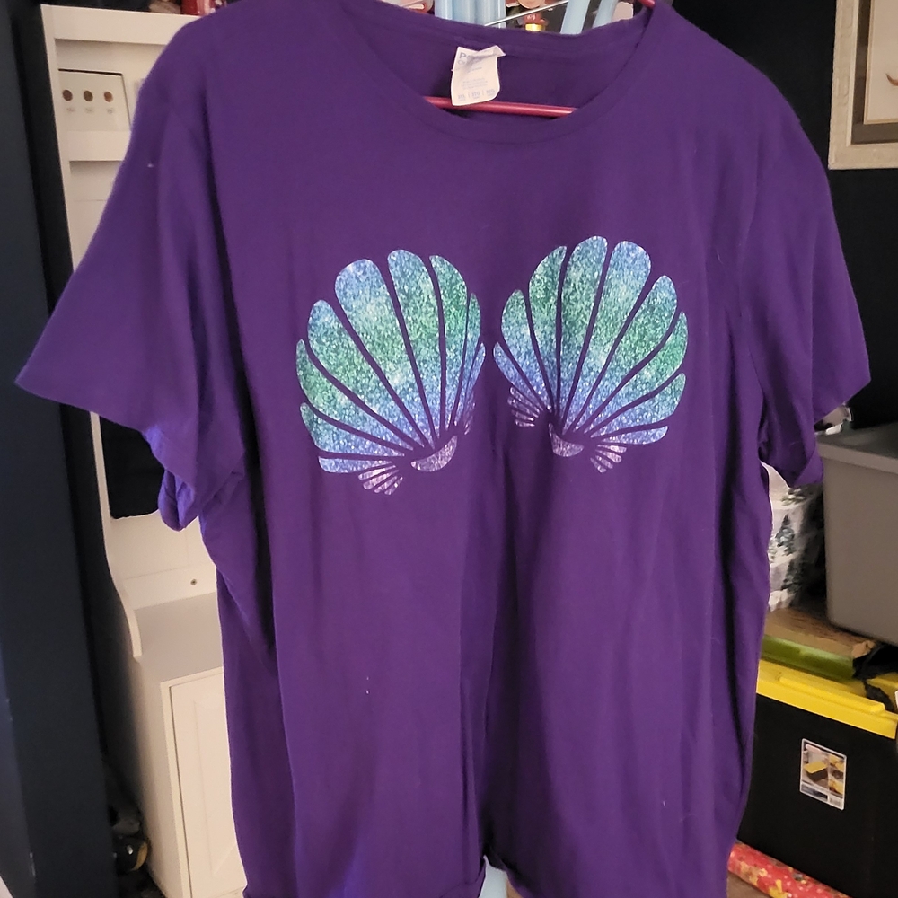 Purple Shell Graphic Women's Tee